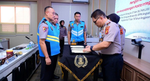 Polda Jambi Ikuti Pengambilan Sumpah dan Penandatanganan Pakta Integritas Seleksi Pendidikan Pengembangan Polri